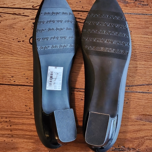 NWT Hush Puppies Sarah block heel pump Size 7.5 Color black - Picture 7 of 8